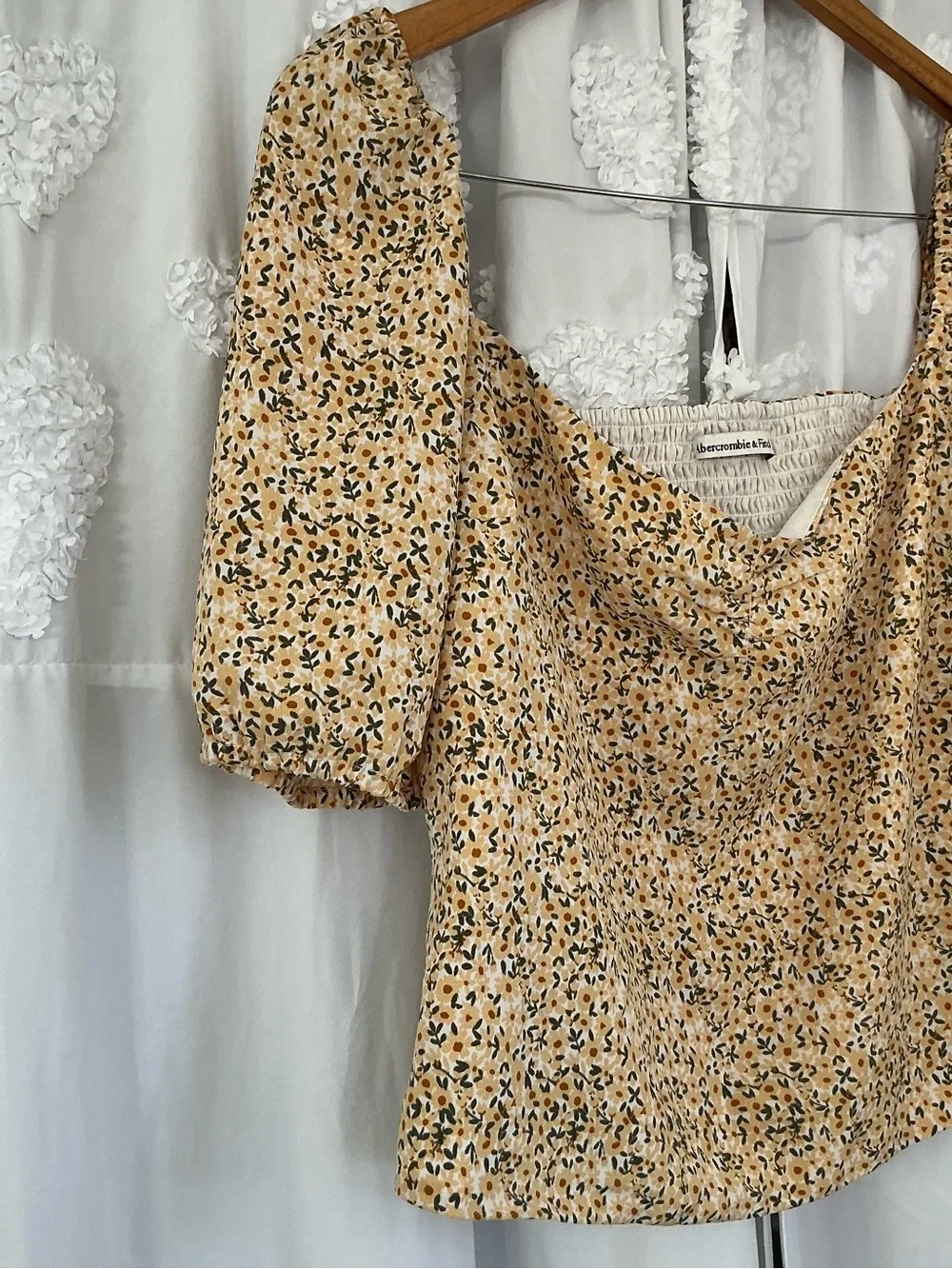 Abercrombie & Fitch Mustard Floral Puff-Sleeve Women’s Blouse Size Large